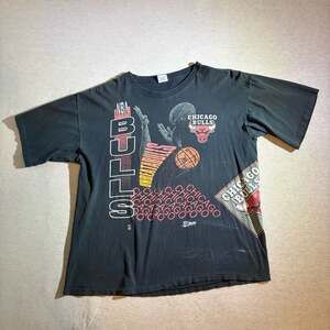 Vintage 1991 Chicago Bulls 'Unbeatabulls' Salem Sportswear NBA T-Shirt
